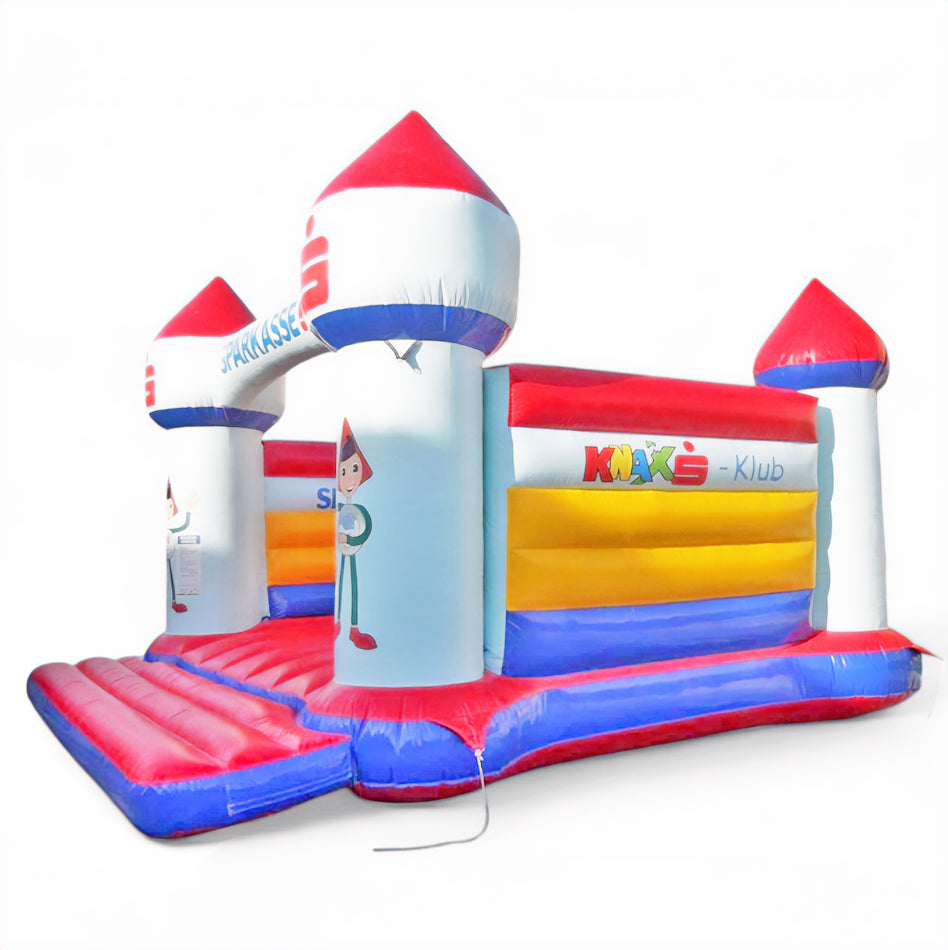 Aufblasbare Hüpfburg mit Sparkasse-Branding und KNAX-Klub-Motiv, speziell angefertigt für Events