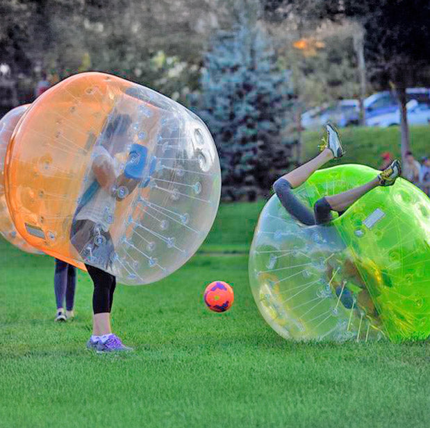 Aufblasbare Bubble-Fusbaelle zu mieten für diverse Veranstaltunge.