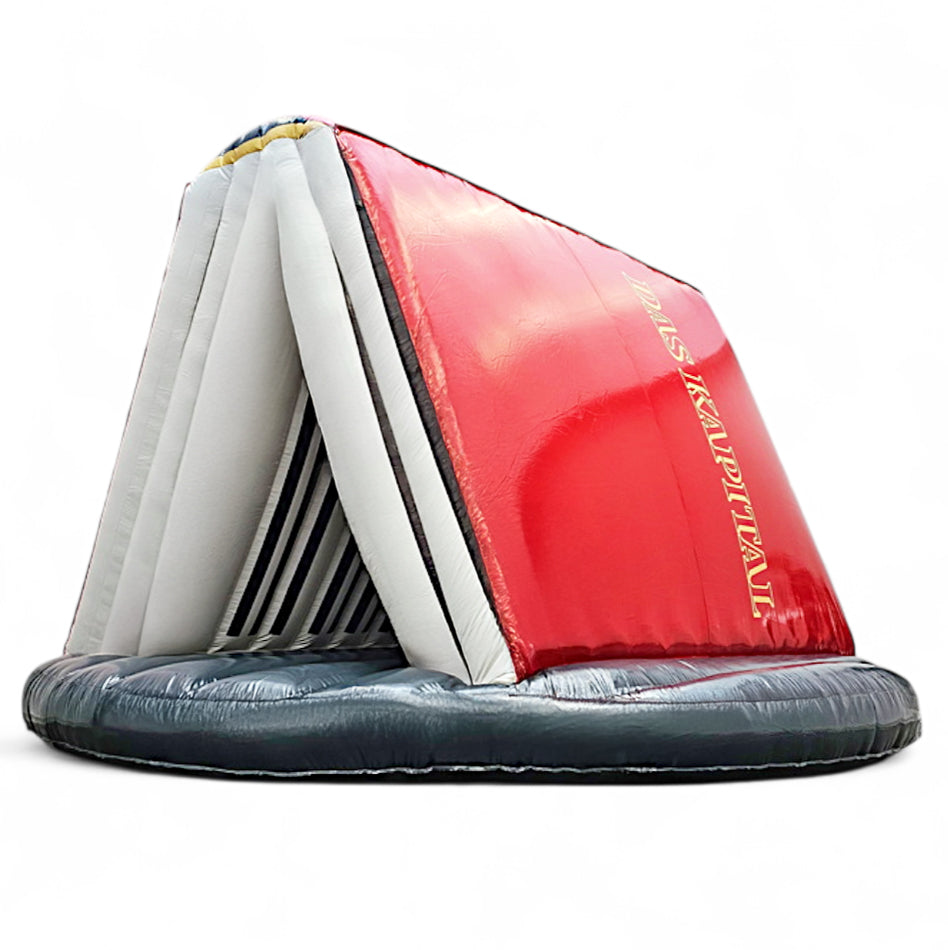 Hüpfburg Buch – Sonderanfertigung „Das Kapital“ - Aufblasbare Produktnachbildung kaufen | Werben in Großformat Hüpfburg Buch – Sonderanfertigung „Das Kapital“ - Aufblasbare Produktnachbildung kaufen | Werben in Großformat