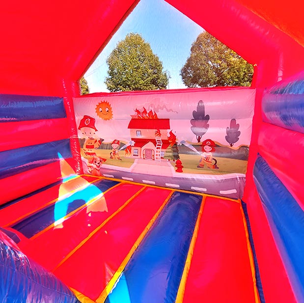 Hüpfburg Feuerwehr Auto mit Rutsche Midi - Hüpfburg Hersteller | Hüpfburgen von Happy Fun seit 1985 Hüpfburg Feuerwehr Auto mit Rutsche Midi - Hüpfburg Hersteller | Hüpfburgen von Happy Fun seit 1985