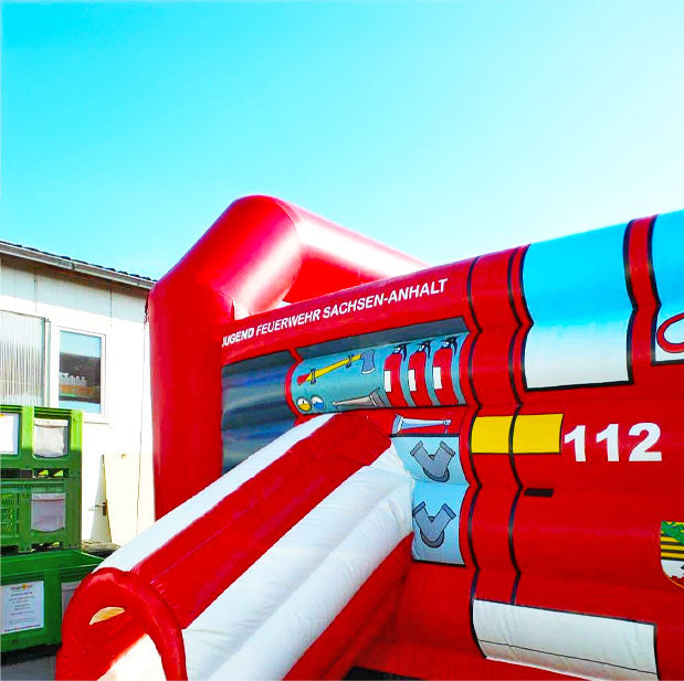 Hüpfburg Feuerwehr Sachsen mit Rutsche - Aufblasbare Werbung | Werbeträger | Inflatables online kaufen! Hüpfburg Feuerwehr Sachsen mit Rutsche - Aufblasbare Werbung | Werbeträger | Inflatables online kaufen!