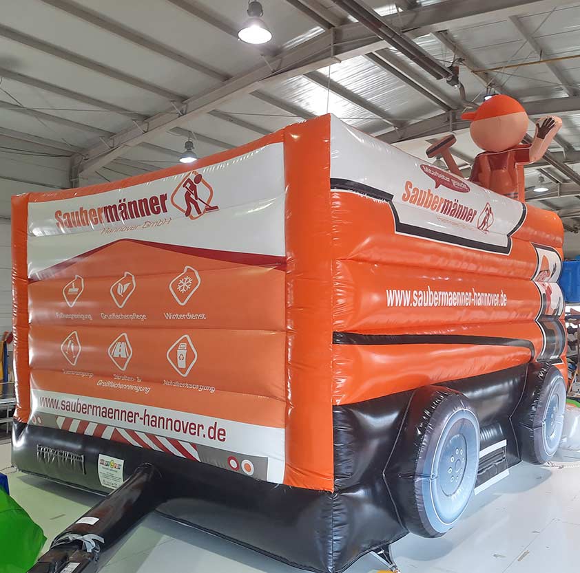Aufblasbare Kehrmaschine von hinten
