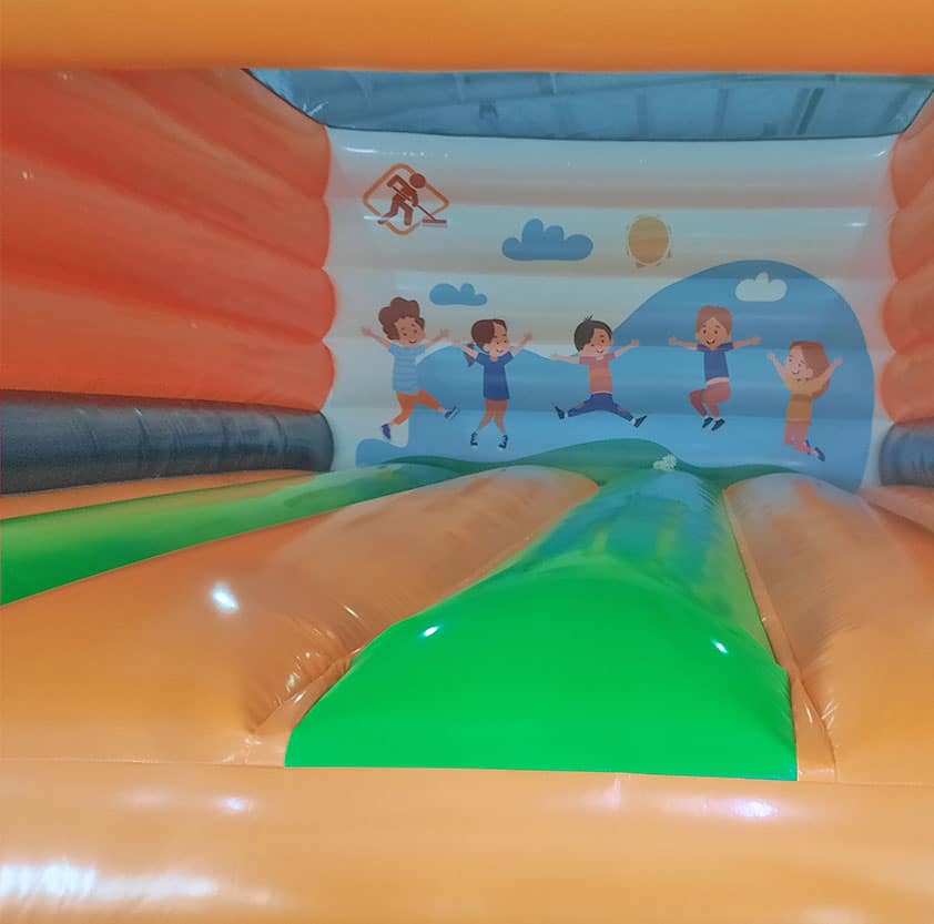 Kehrmaschinen Fahrzeug von innen