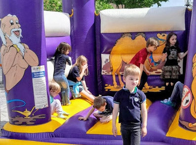 Hüpfburgen mieten für jeden Anlass | Über 300 Spielgeräte Hüpfburgen mieten für jeden Anlass | Über 300 Spielgeräte