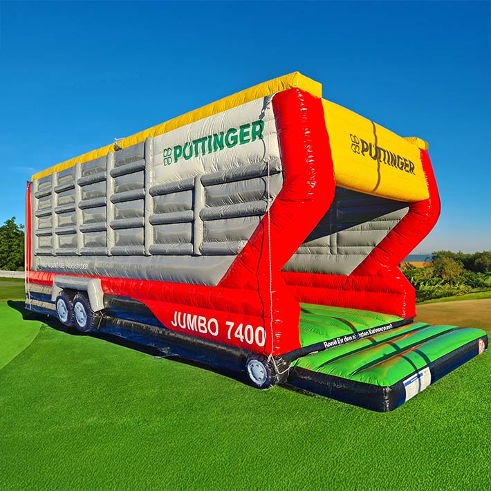 Hüpfburg Sonderanfertigung Pöttinger Ladewagen, Anhänger - Aufblasbare Produktnachbildung kaufen | Werben in Großformat Hüpfburg Sonderanfertigung Pöttinger Ladewagen, Anhänger - Aufblasbare Produktnachbildung kaufen | Werben in Großformat