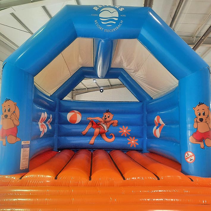 Hüpfburg Therme Stegersbach mit Maskottchen Badolin - Aufblasbare Werbung | Werbeträger | Inflatables online kaufen! Hüpfburg Therme Stegersbach mit Maskottchen Badolin - Aufblasbare Werbung | Werbeträger | Inflatables online kaufen!