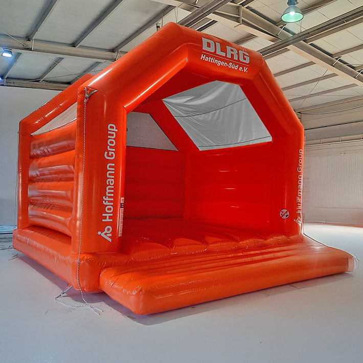 Hüpfburg Hoffmann Group mit Werbung - Aufblasbare Werbung | Werbeträger | Inflatables online kaufen! Hüpfburg Hoffmann Group mit Werbung - Aufblasbare Werbung | Werbeträger | Inflatables online kaufen!