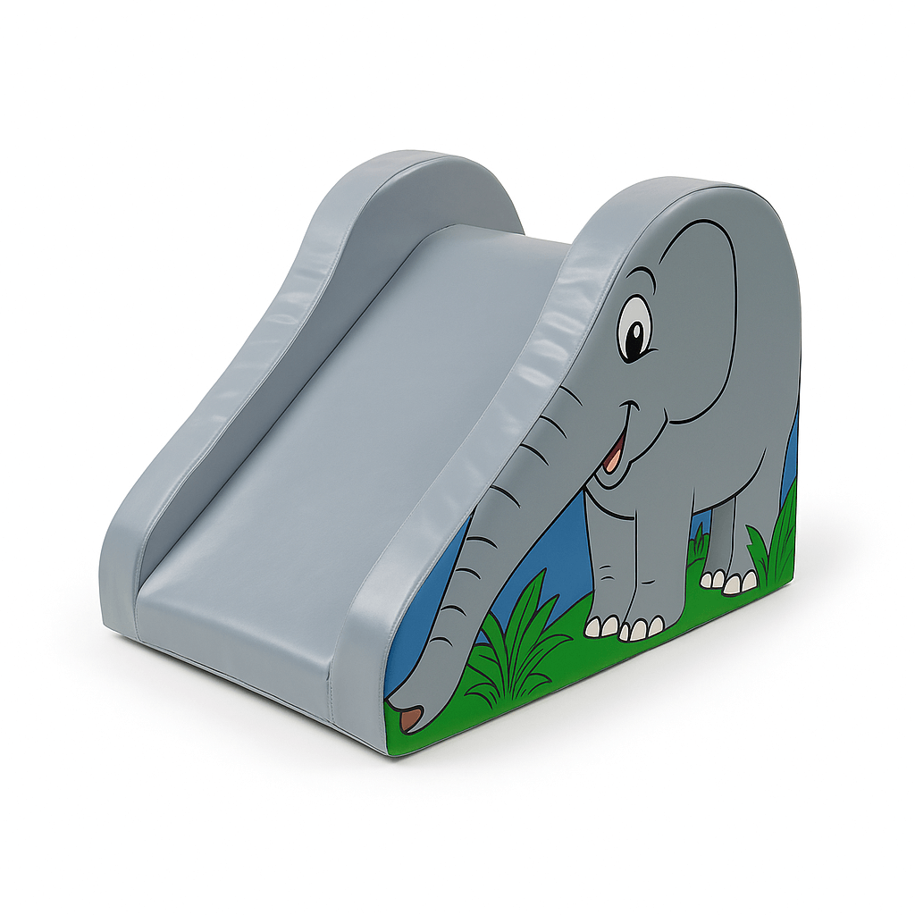 Weiche Softplay Rutsche in Form eines freundlich blickenden Elefanten mit gruenem Pflanzendekor, beidseitigem Elefantenmotiv und einem Rüssel, der sich unter der Rutschflaeche bis zum Boden zieht – ideal fuer Kleinkinder im Indoor-Spielbereich