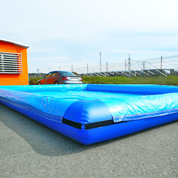 Wasserbecken mieten 6x8m - mobile Abkühlung - Hüpfburgen mieten für jeden Anlass | Über 300 Spielgeräte Wasserbecken mieten 6x8m - mobile Abkühlung - Hüpfburgen mieten für jeden Anlass | Über 300 Spielgeräte