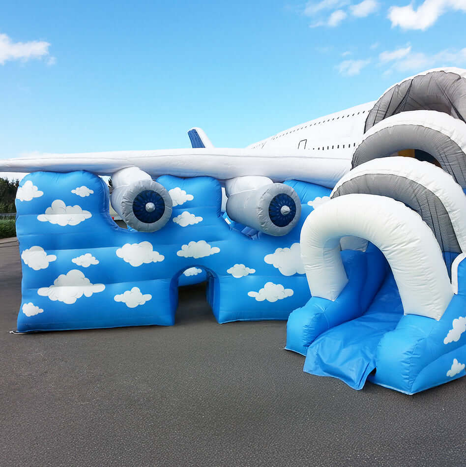 Hüpfburg Flugzeug Airbus - Sonderanfertigung - Aufblasbare Produktnachbildung kaufen | Werben in Großformat Hüpfburg Flugzeug Airbus - Sonderanfertigung - Aufblasbare Produktnachbildung kaufen | Werben in Großformat