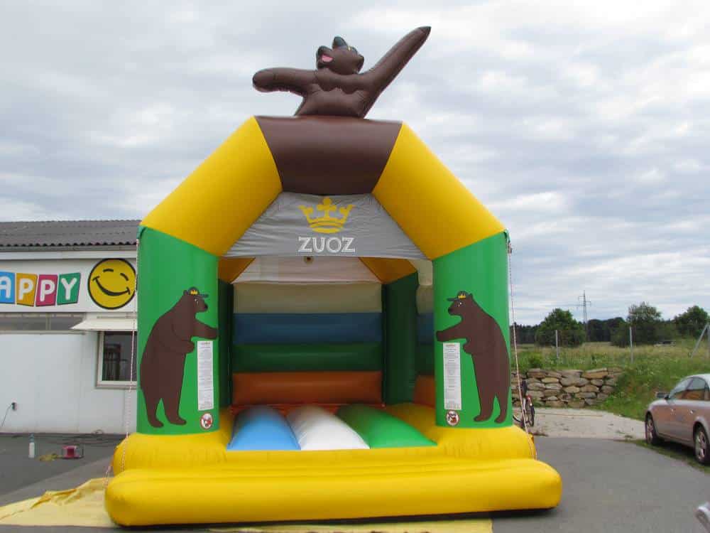 Hüpfburg Bär – Gumpischloss mit Dach - Aufblasbare Werbung | Werbeträger | Inflatables online kaufen! Hüpfburg Bär – Gumpischloss mit Dach - Aufblasbare Werbung | Werbeträger | Inflatables online kaufen!
