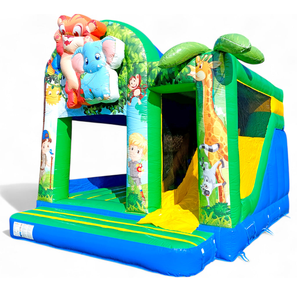 Eine sehr individuelle Hüpfburg gestaltet in Dschungel Optik, mit vielen aufgemalten Tieren vom Dschungel.