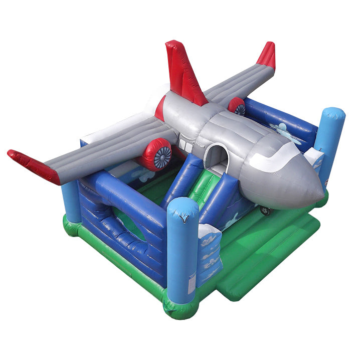 Eine aufblasbare Hüpfburg in Form eines Flugzeuges zum mieten.