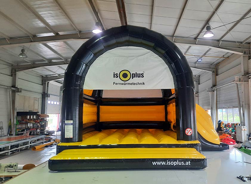 Hüpfburg isoplus Fernwärmetechnik mit Rutsche - Aufblasbare Werbung | Werbeträger | Inflatables online kaufen! Hüpfburg isoplus Fernwärmetechnik mit Rutsche - Aufblasbare Werbung | Werbeträger | Inflatables online kaufen!