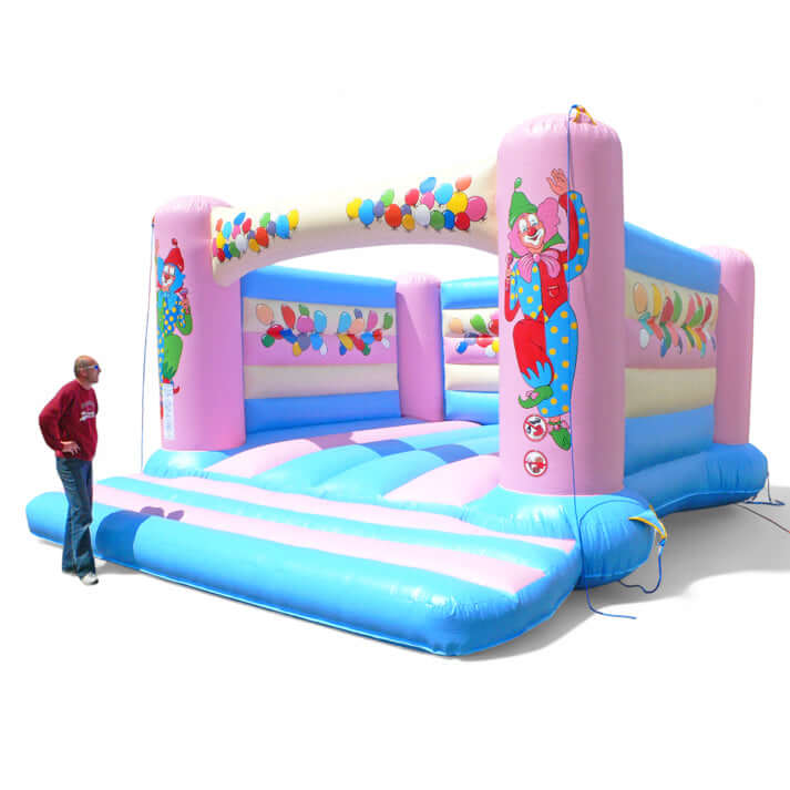 Hüpfburg Julia – die Bunte für fröhliche Kinderträume - Hüpfburgen kaufen mit 5 Jahren Garantie | In AT, DE & CH Hüpfburg Julia – die Bunte für fröhliche Kinderträume - Hüpfburgen kaufen mit 5 Jahren Garantie | In AT, DE & CH