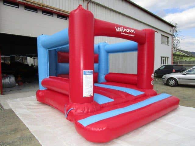 Hüpfburg Indoorspielplatz mit Netzfenster - Aufblasbare Werbung | Werbeträger | Inflatables online kaufen! Hüpfburg Indoorspielplatz mit Netzfenster - Aufblasbare Werbung | Werbeträger | Inflatables online kaufen!