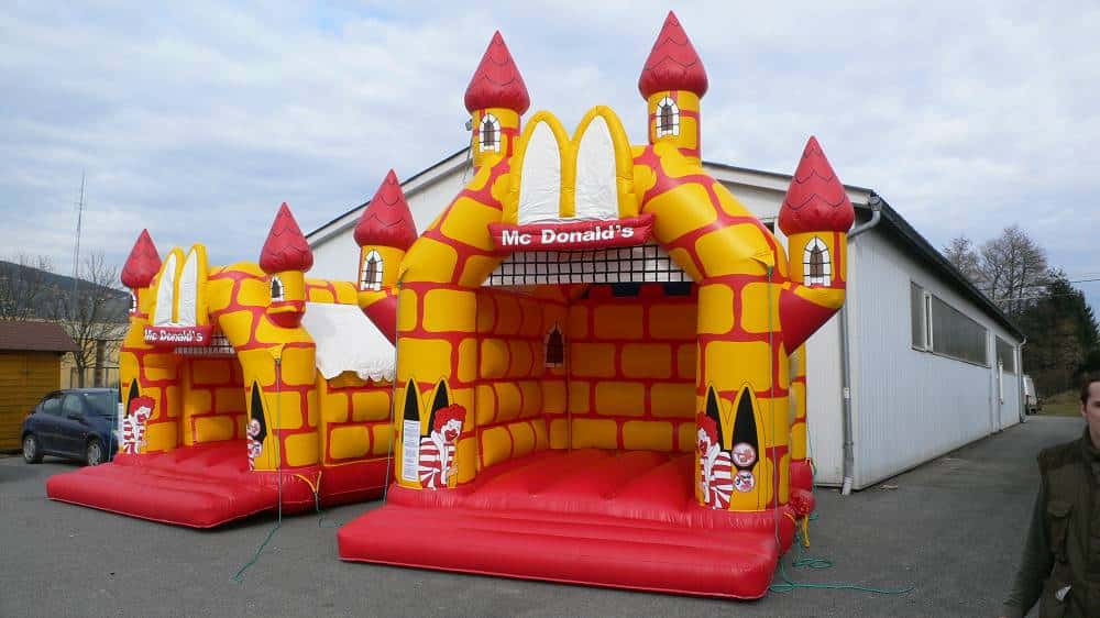 Hüpfburg Mc Donalds - Aufblasbare Werbung | Werbeträger | Inflatables online kaufen! Hüpfburg Mc Donalds - Aufblasbare Werbung | Werbeträger | Inflatables online kaufen!
