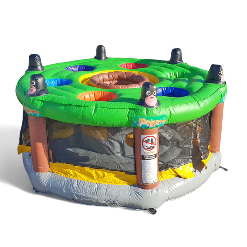 Eine aufblasbare Version des Spieles Whac a mole.