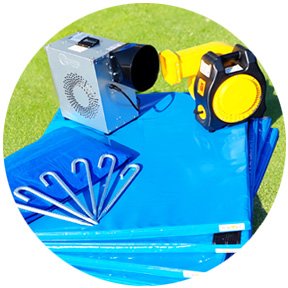 Hüpfburg-Zubehörset mit Heringen, Plane und Gebläse, ideal zum Kaufen für sicheren Aufbau.