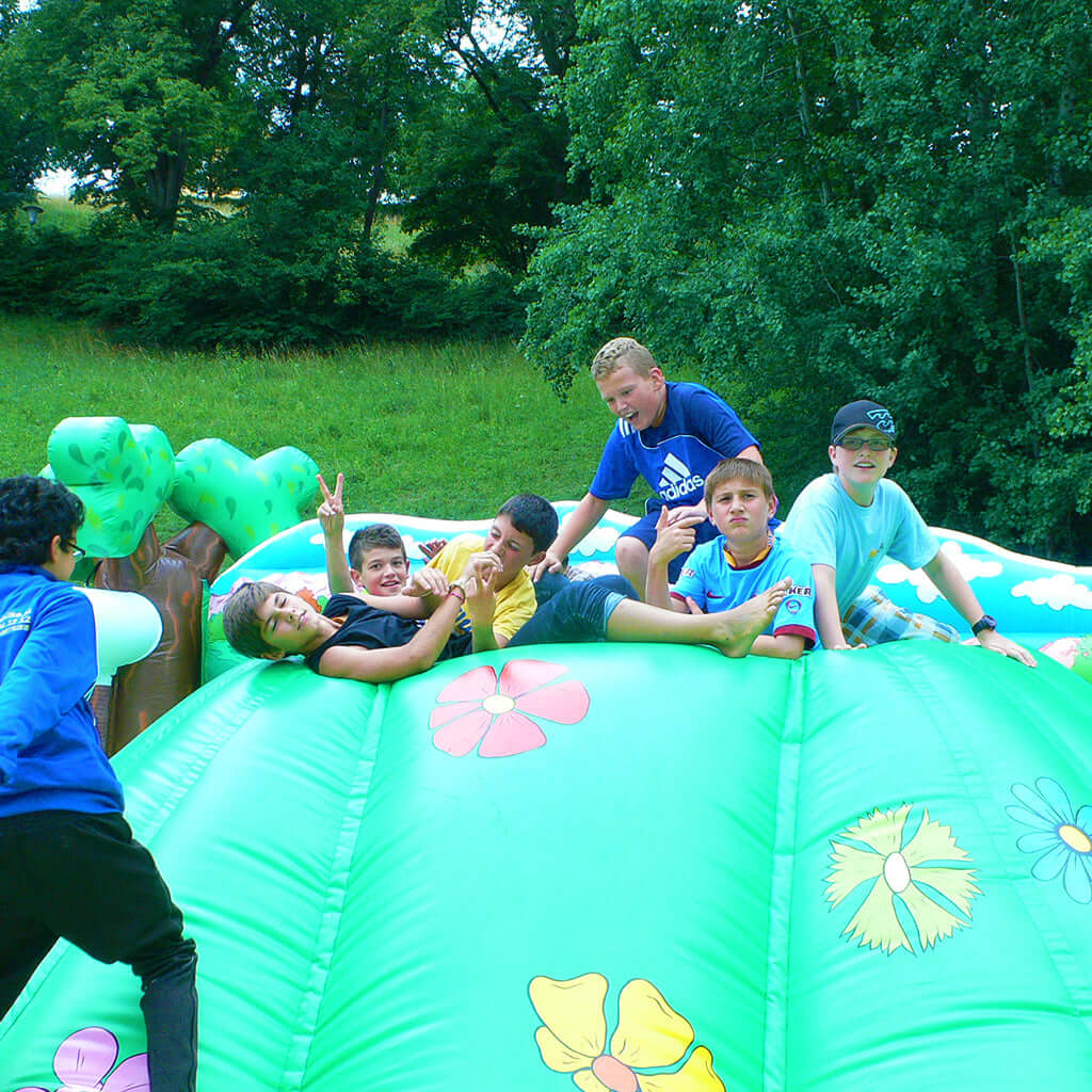 Interaktiver Vulkan Wald geschlossen – Springen & Klettern - Active Center kaufen - Jetzt bestellen! Interaktiver Vulkan Wald geschlossen – Springen & Klettern - Active Center kaufen - Jetzt bestellen!