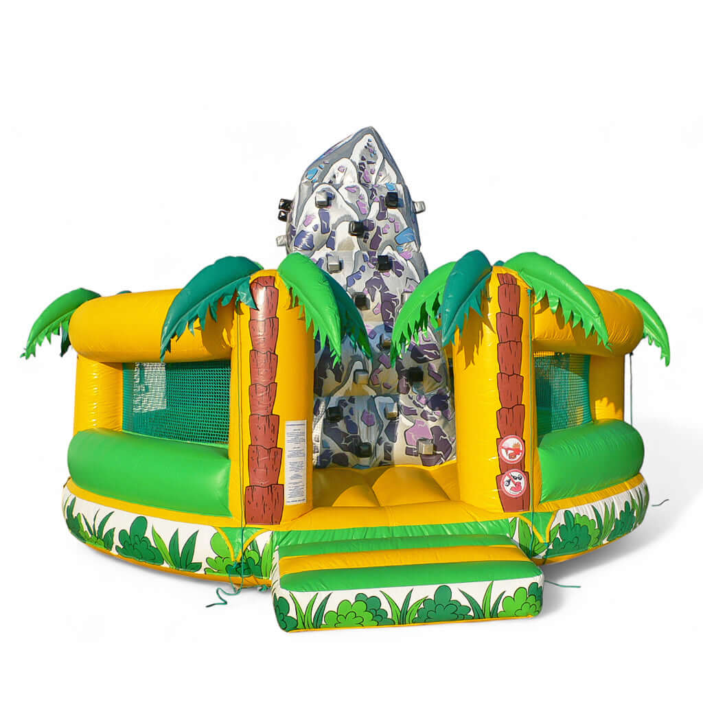 Aufblasbarer Kletterberg Schöckel in Gelb, Grün und Grau mit realistisch gestaltetem Berg und Palmen – ideales Spielmodul für kleine Abenteurer.