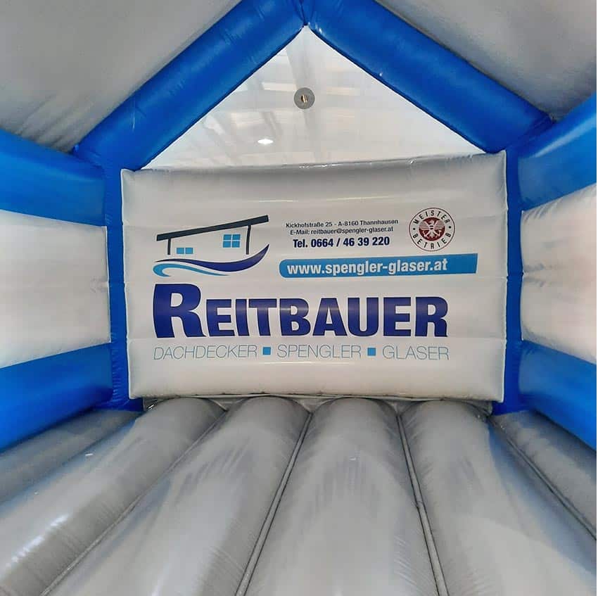 Maßgeschneiderte Hüpfburg Haus Reitbauer mit Kamin - Aufblasbare Werbung | Werbeträger | Inflatables online kaufen! Maßgeschneiderte Hüpfburg Haus Reitbauer mit Kamin - Aufblasbare Werbung | Werbeträger | Inflatables online kaufen!