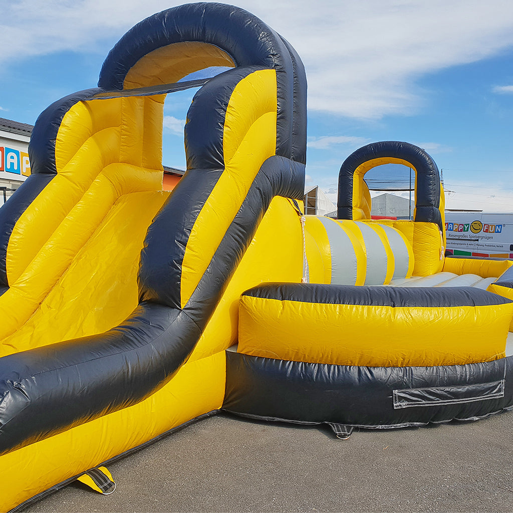 Hindernisparcours Wipe Out mieten 15x6m - Nervenkitzel pur erleben - Hüpfburgen mieten für jeden Anlass | Über 300 Spielgeräte Hindernisparcours Wipe Out mieten 15x6m - Nervenkitzel pur erleben - Hüpfburgen mieten für jeden Anlass | Über 300 Spielgeräte