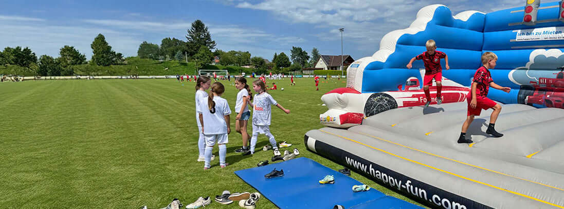 Anleitung: So gewährleisten Sie den sicheren Betrieb einer Hüpfburg