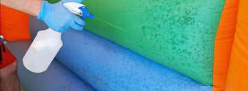 Schimmel von der Hüpfburg entfernen: So wird sie wieder sauber und sicher!