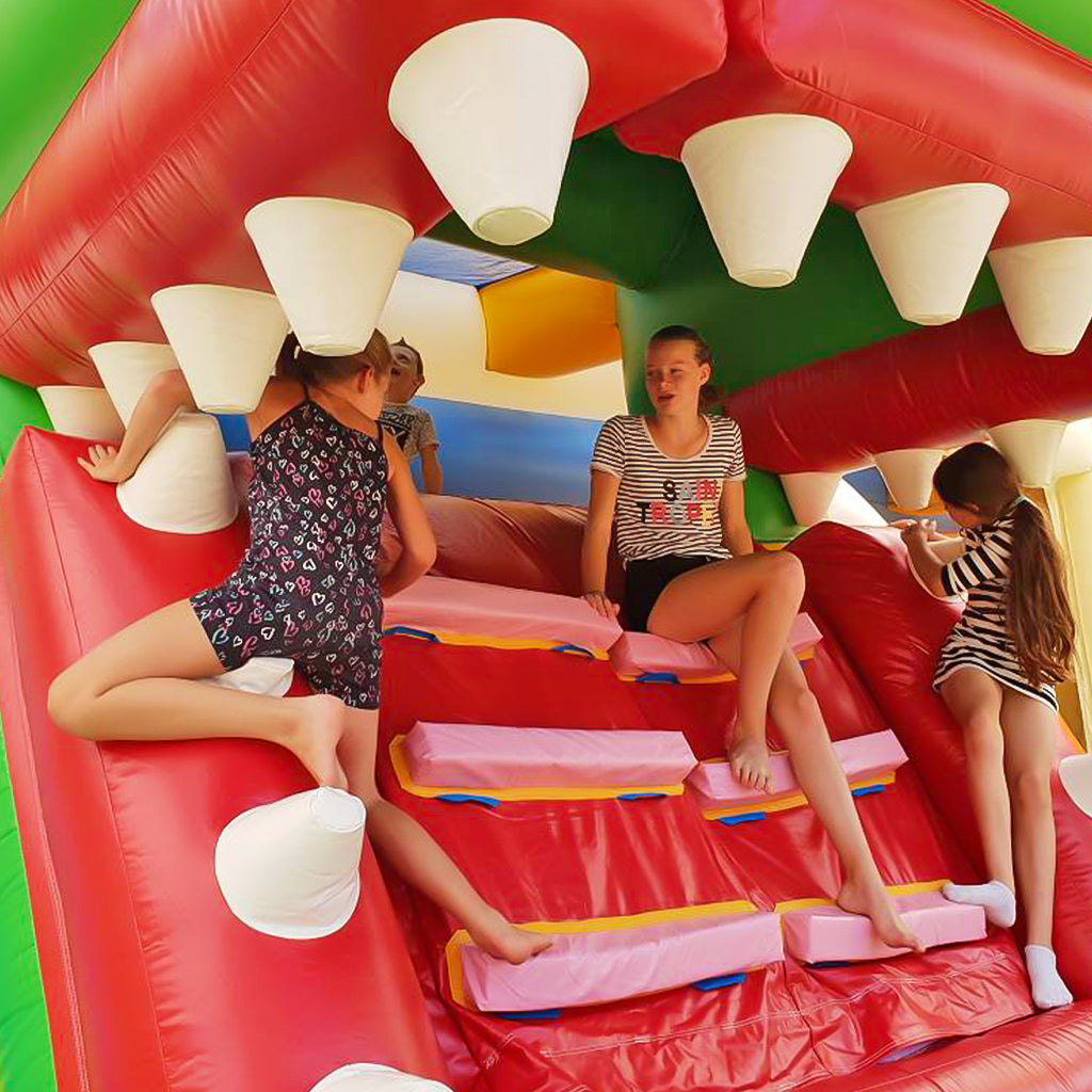 Active Center Bouncy Castle – The ultimate adventure - Buy Active Center - Order now!